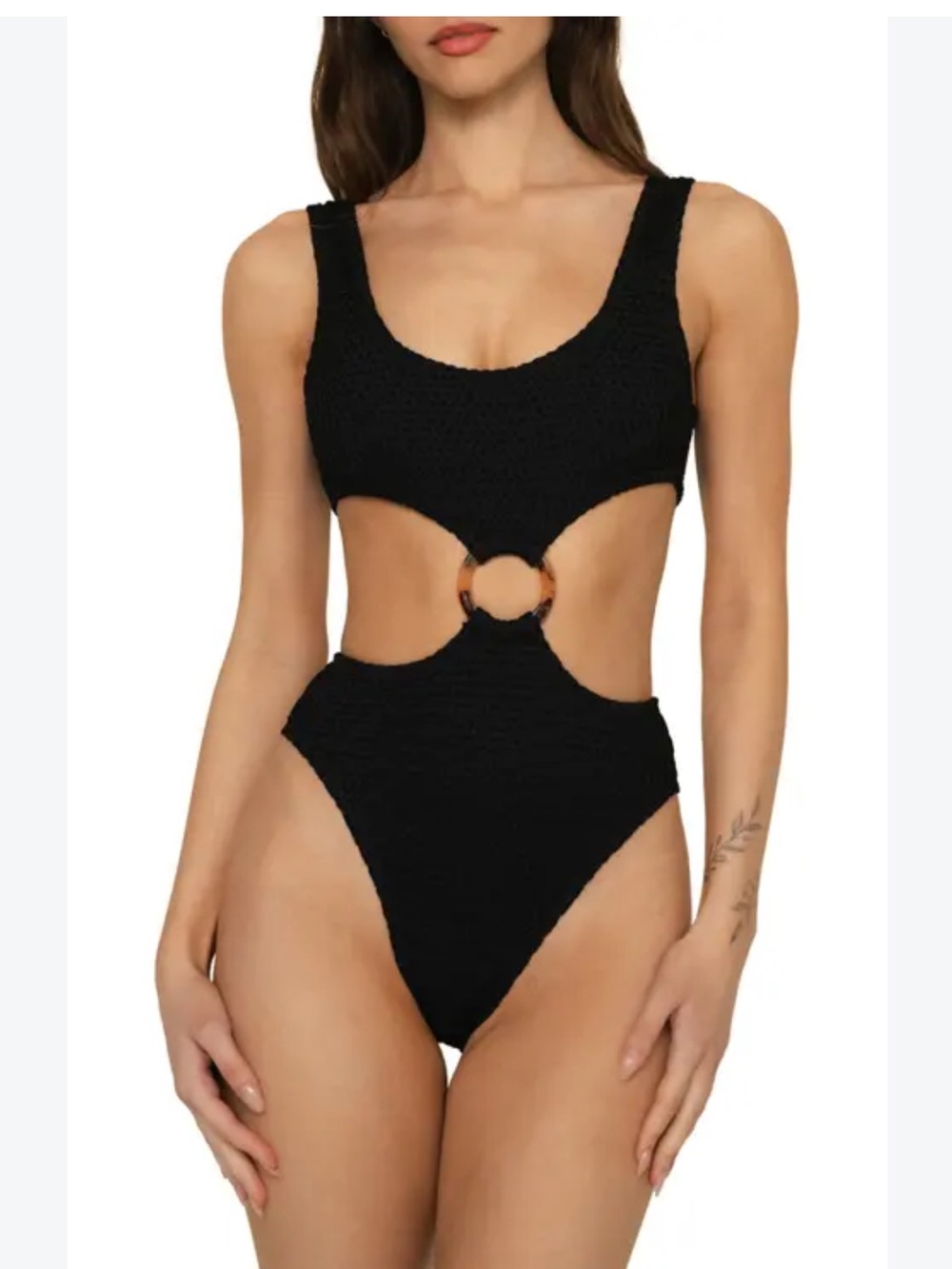 Montce One Piece